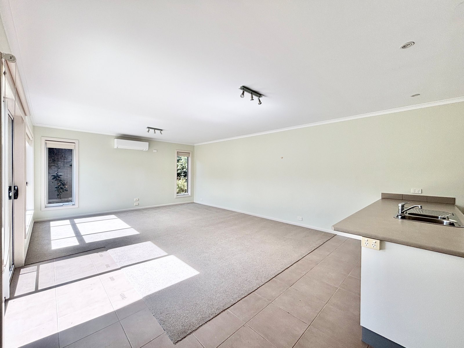 Gallery: 3/9-11 Benita Place