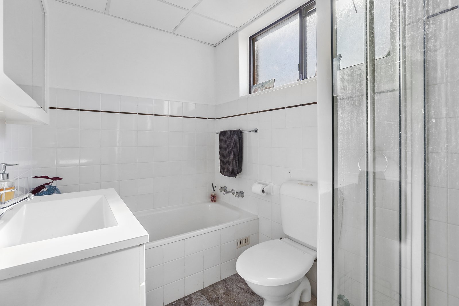 3/9-11 Peterborough Avenue LAKE ILLAWARRA 5