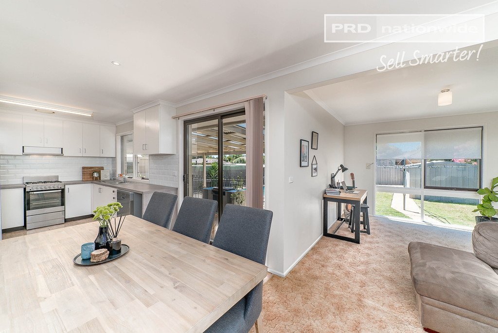 39 Adjin Street MOUNT AUSTIN 2