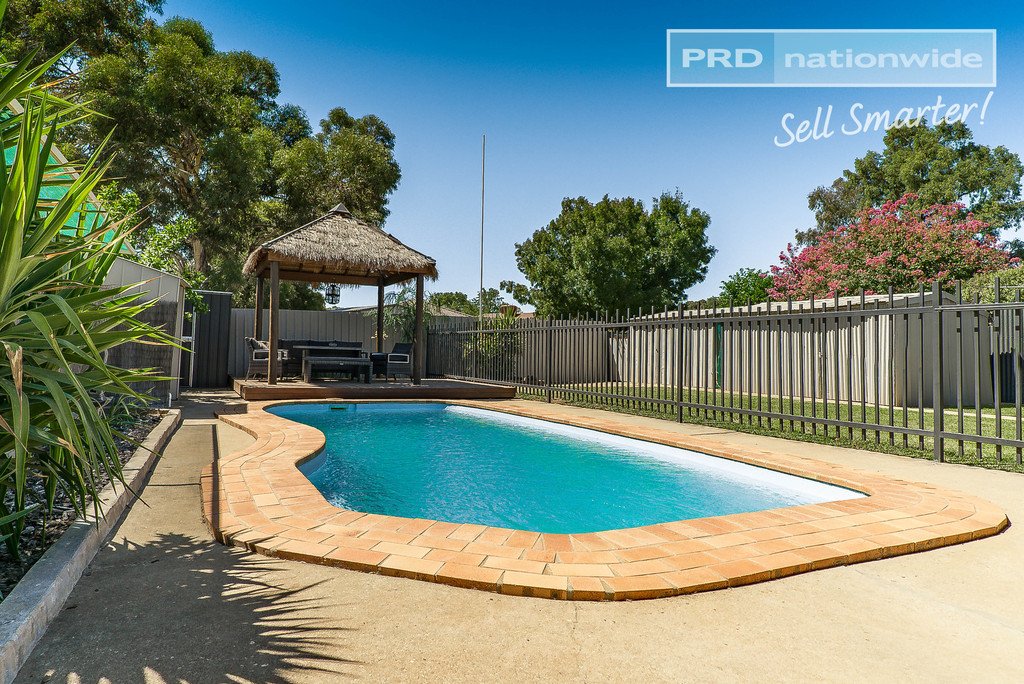39 Adjin Street MOUNT AUSTIN 10