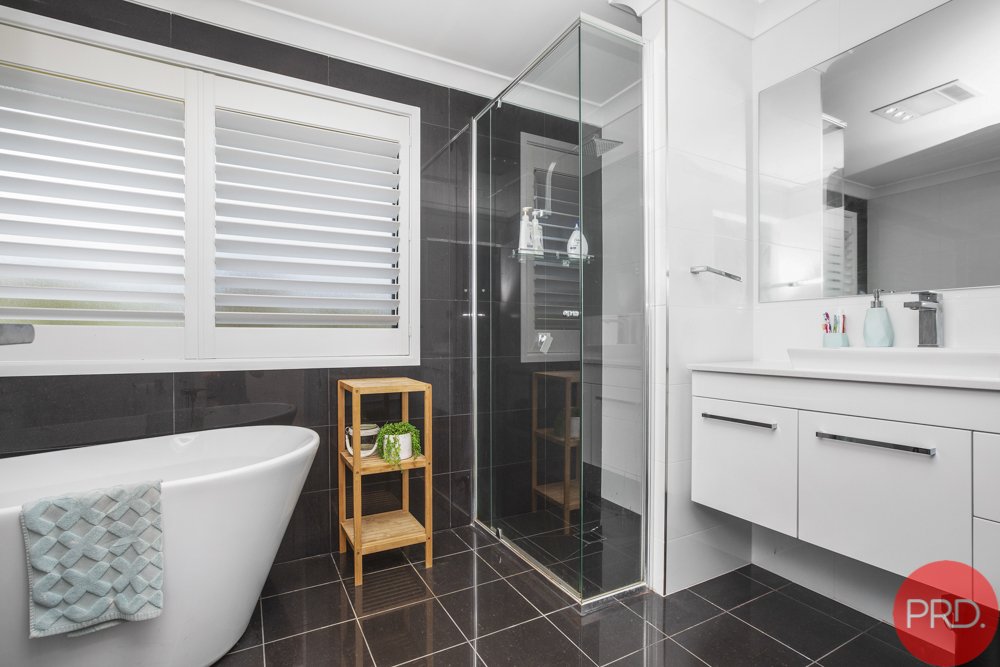 39 Ann Street WALLALONG 16