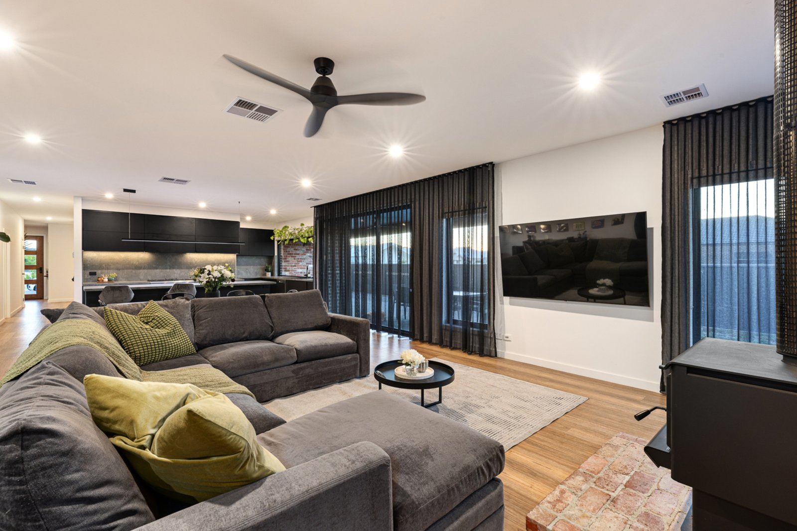 Gallery: 39 Aquiver Terrace