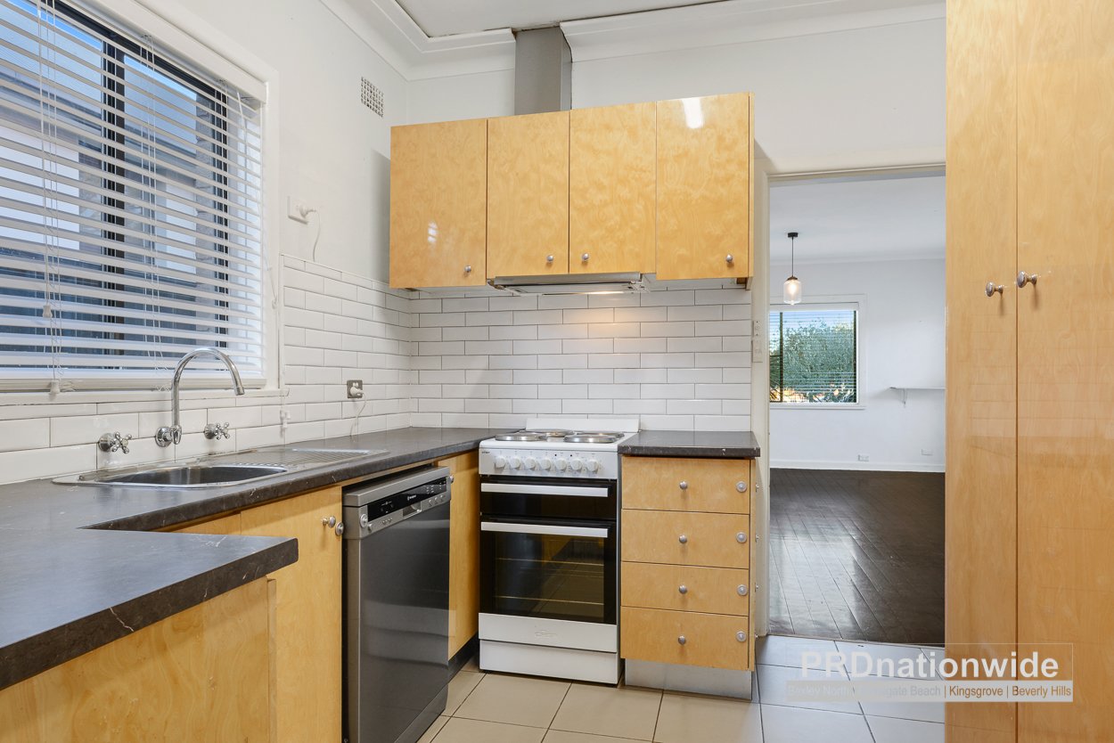 39 Arinya Street KINGSGROVE 4