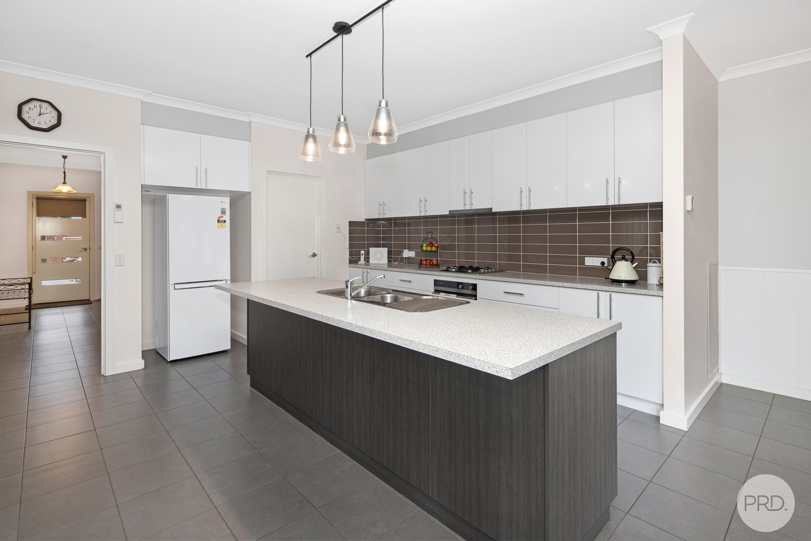 39 Ascot Gardens Drive DELACOMBE 2