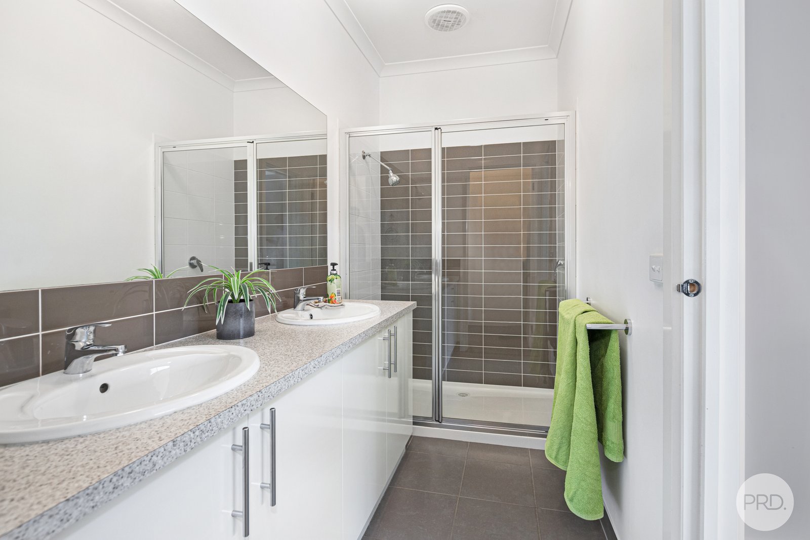 39 Ascot Gardens Drive DELACOMBE 6