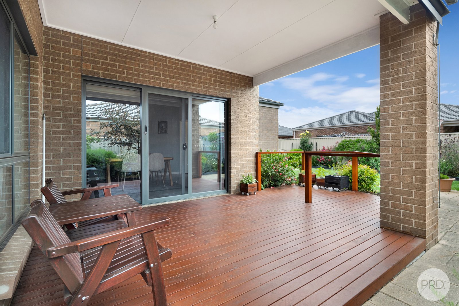 39 Ascot Gardens Drive DELACOMBE 8