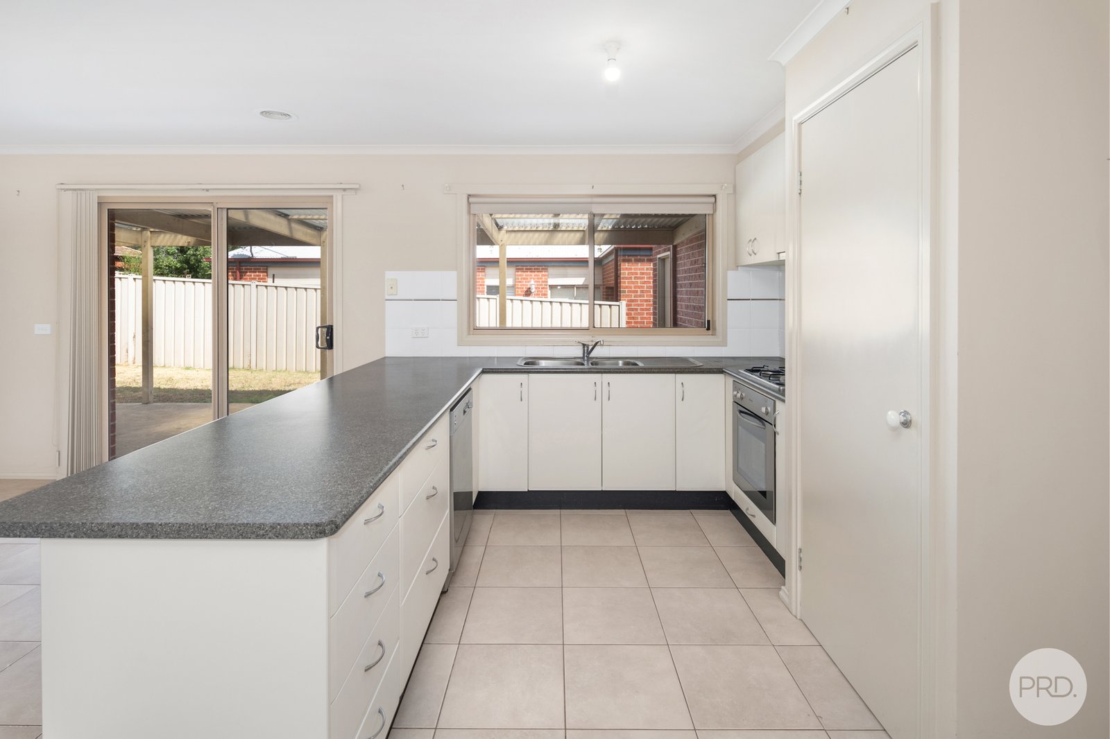 39 Belmar Crescent CANADIAN 4