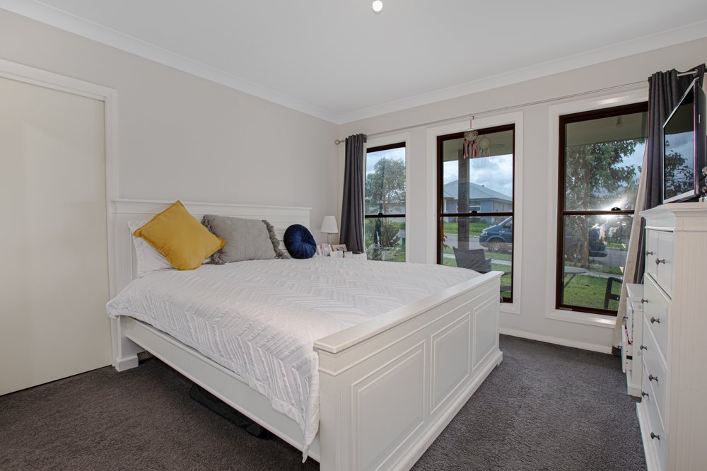 39 Bendeich Drive NORTH ROTHBURY 12