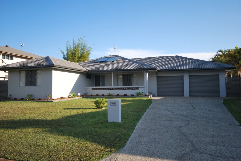 39 Bluejay Street BURLEIGH WATERS 1