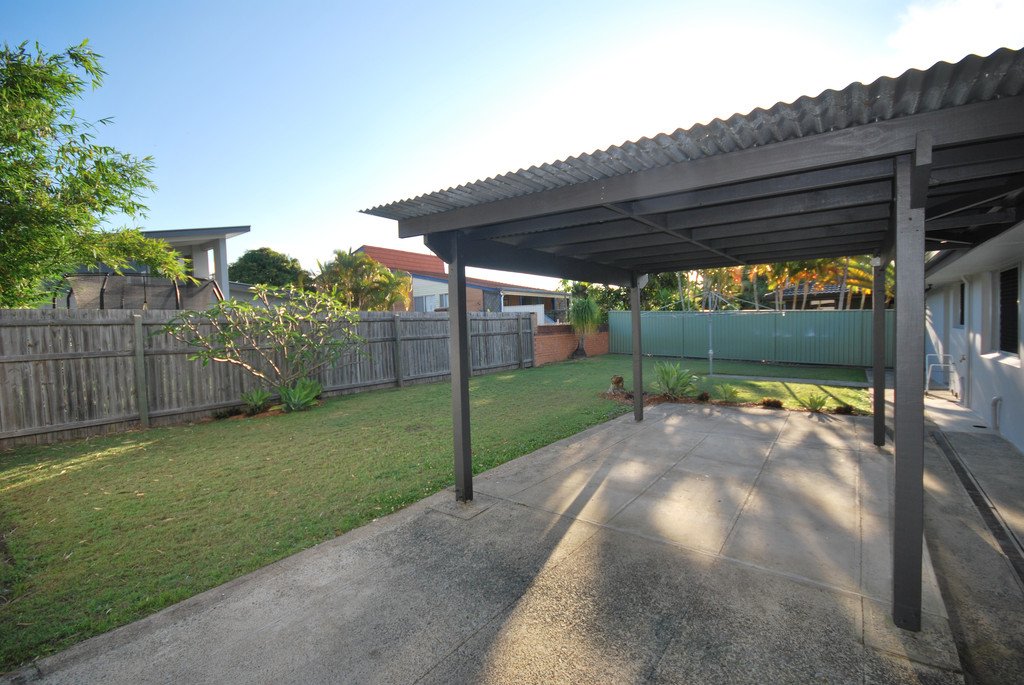39 Bluejay Street BURLEIGH WATERS 15