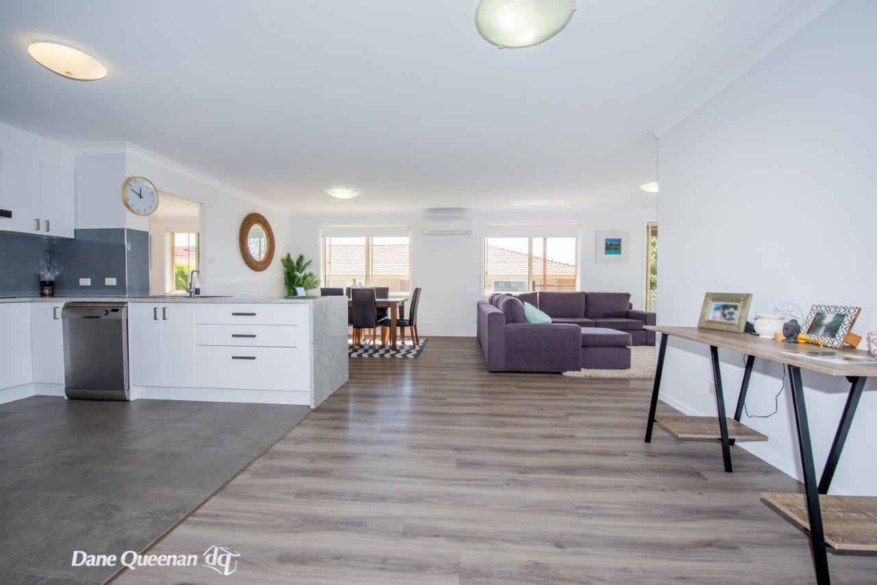 39 Bonito Street CORLETTE 7