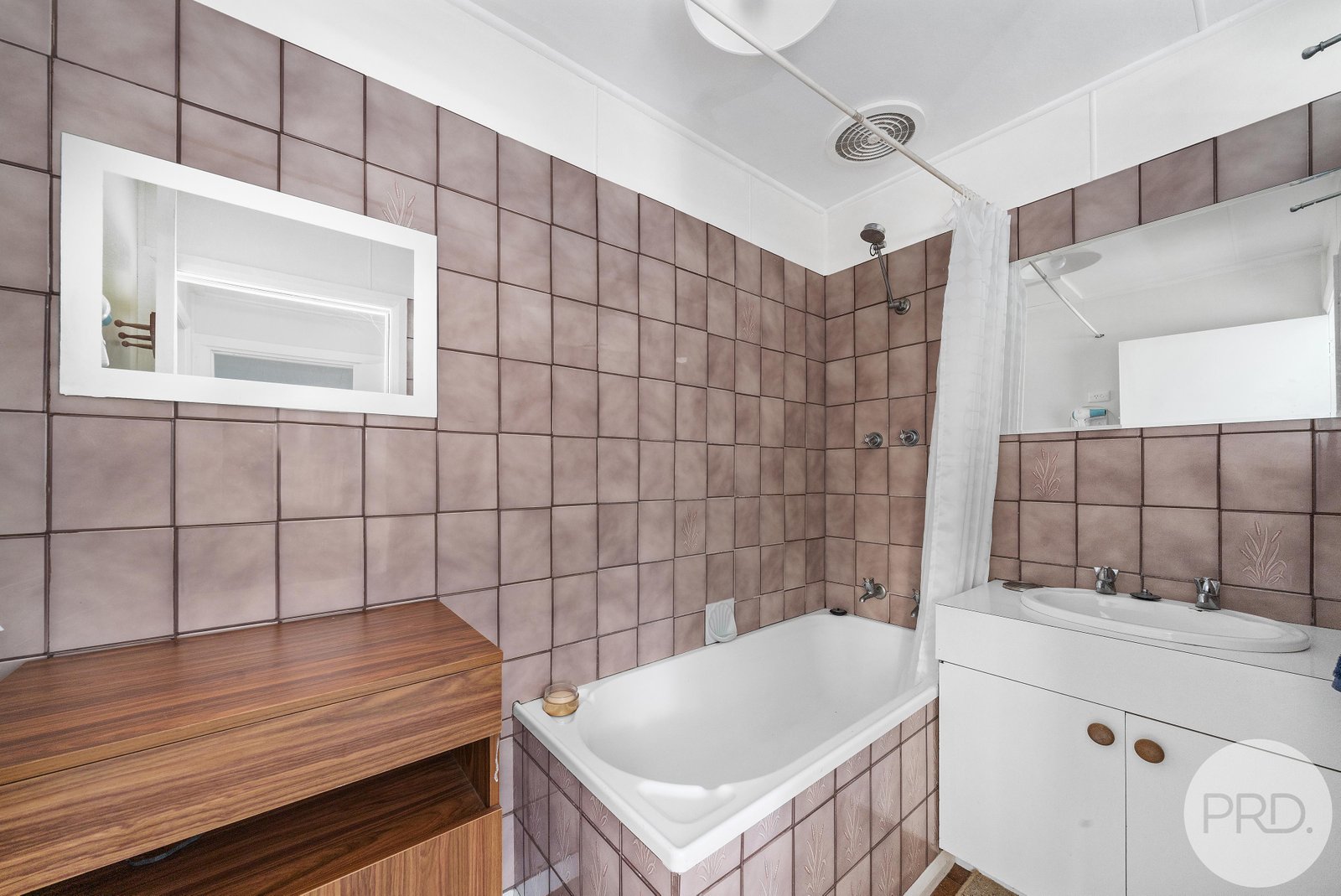 39 Booth Street DUNALLEY 16