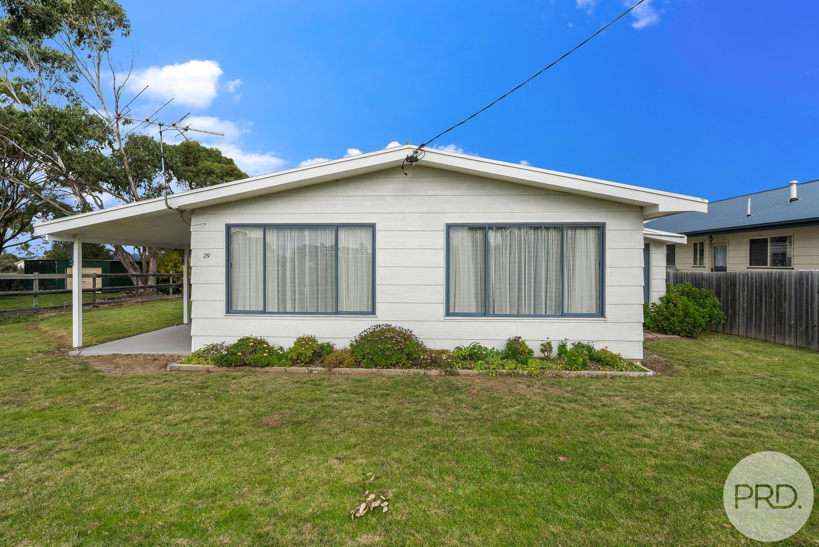 39 Booth Street DUNALLEY 27