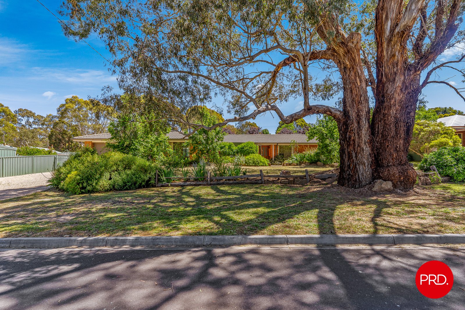 39 Brown Street CASTLEMAINE 2