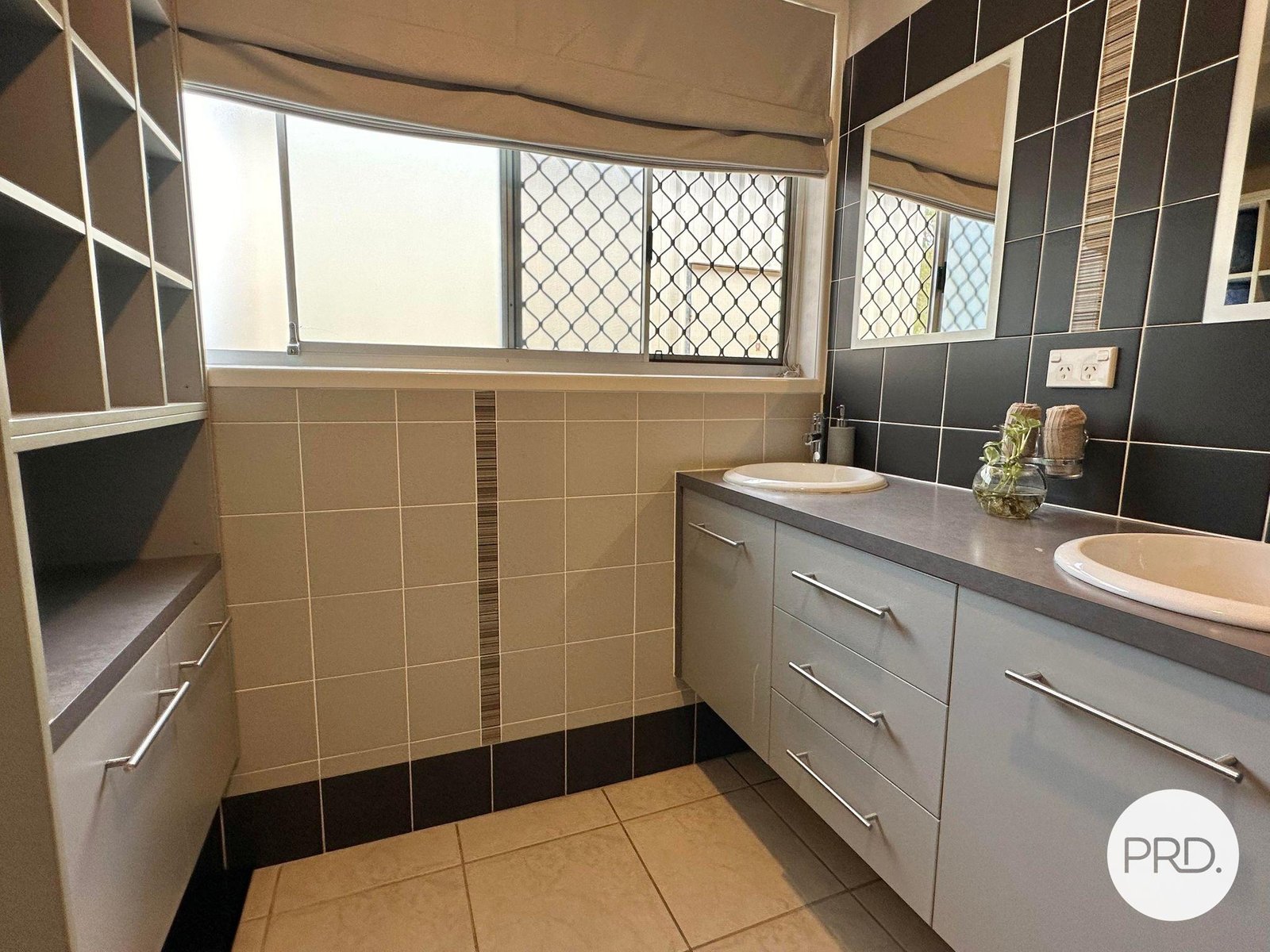 39 Centenary Drive BOYNE ISLAND 9