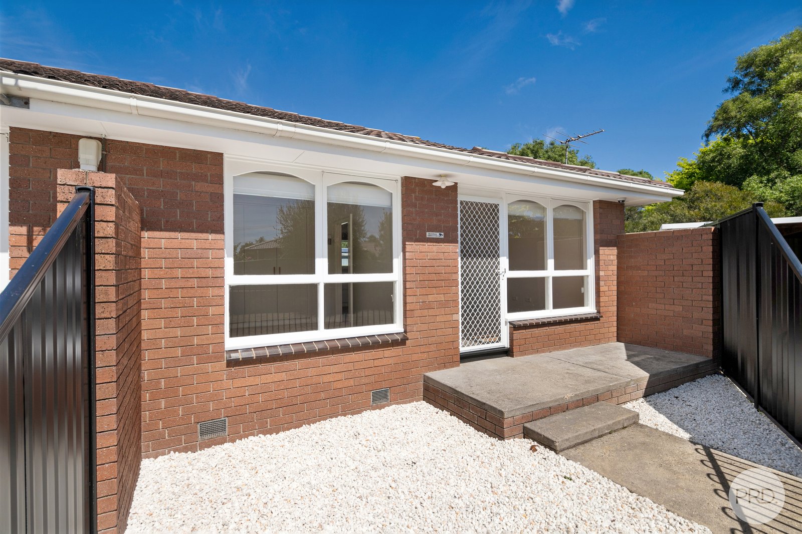 3/9 Christine Avenue ALFREDTON 11