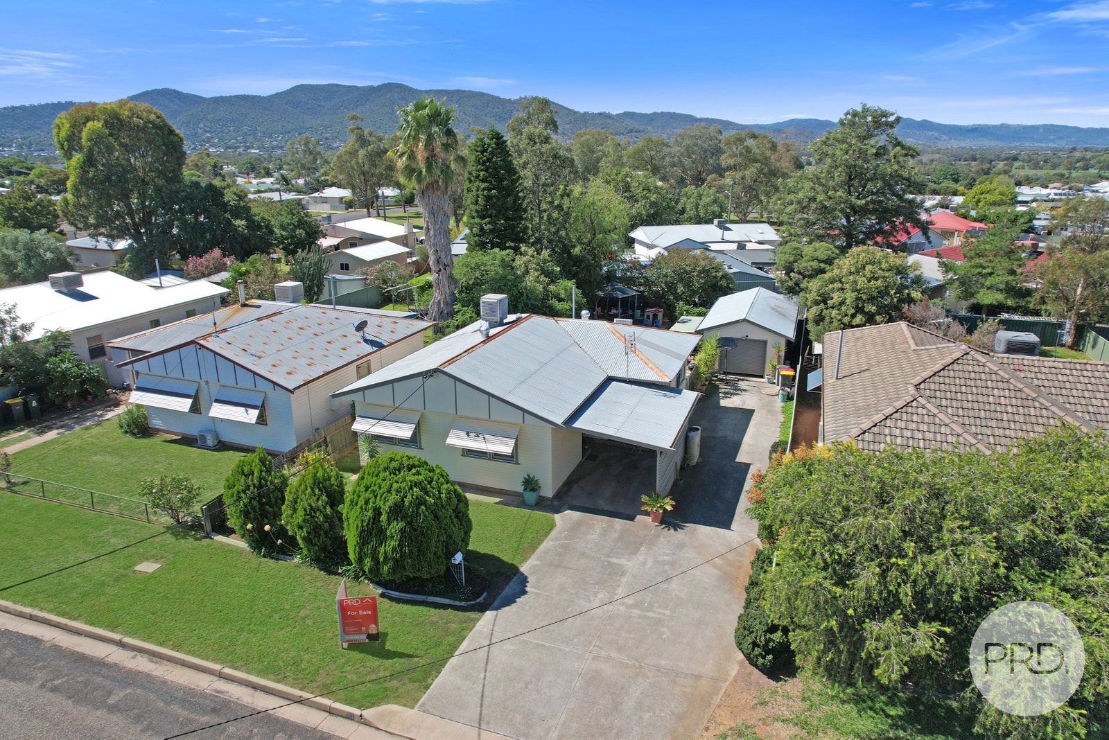 39 Churchill Street TAMWORTH 1