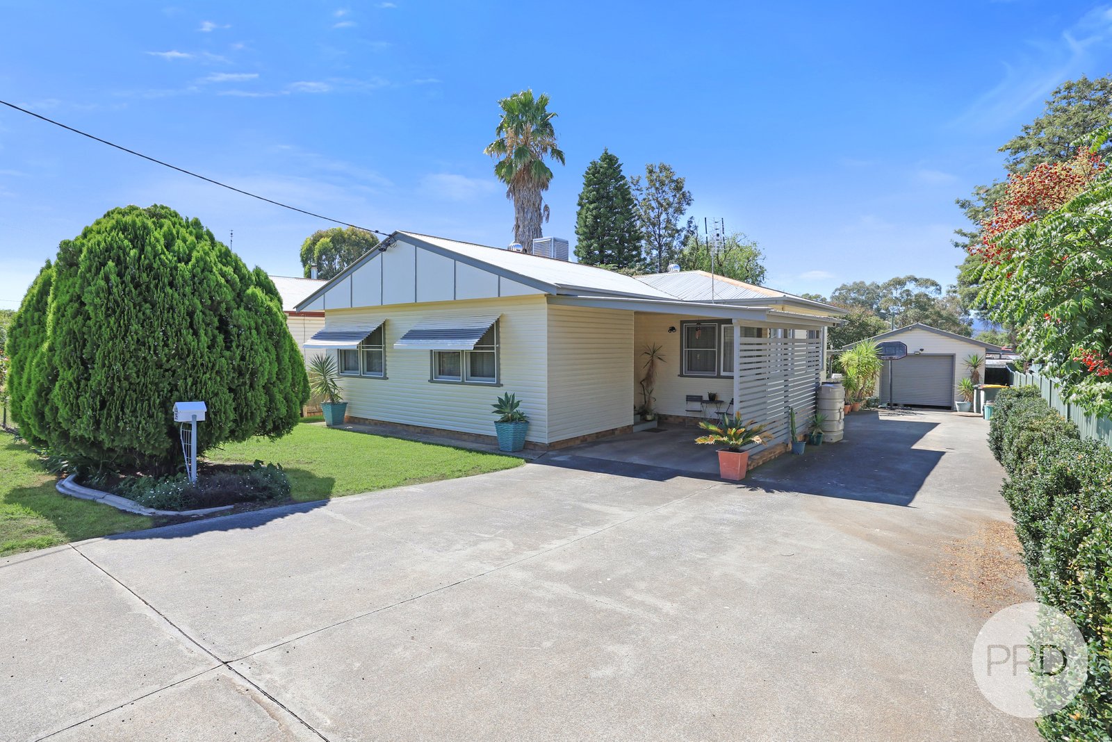 39 Churchill Street TAMWORTH 3