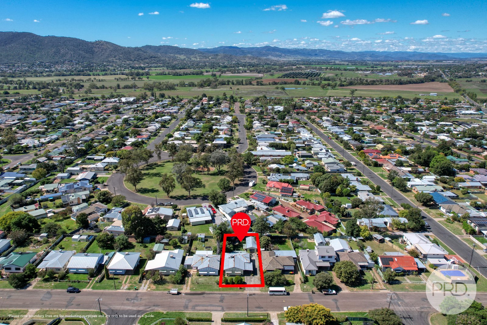 39 Churchill Street TAMWORTH 26