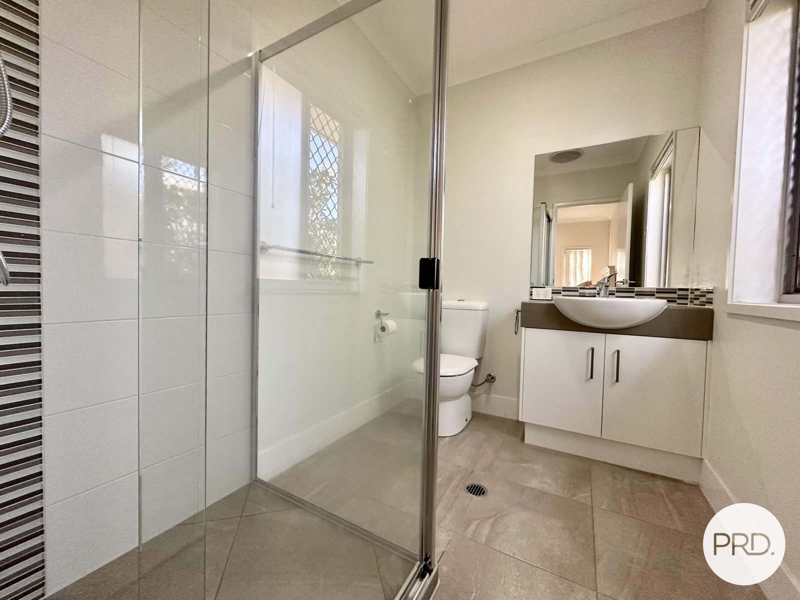 39 Clover Crescent BOYNE ISLAND 8