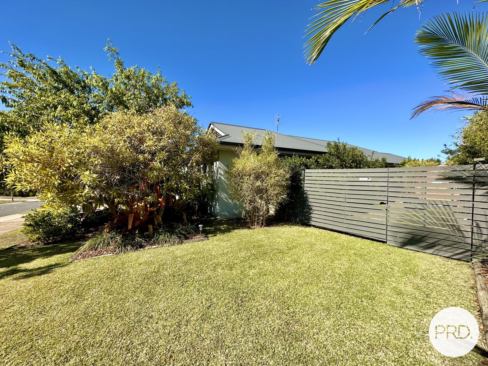 39 Clover Crescent BOYNE ISLAND 34