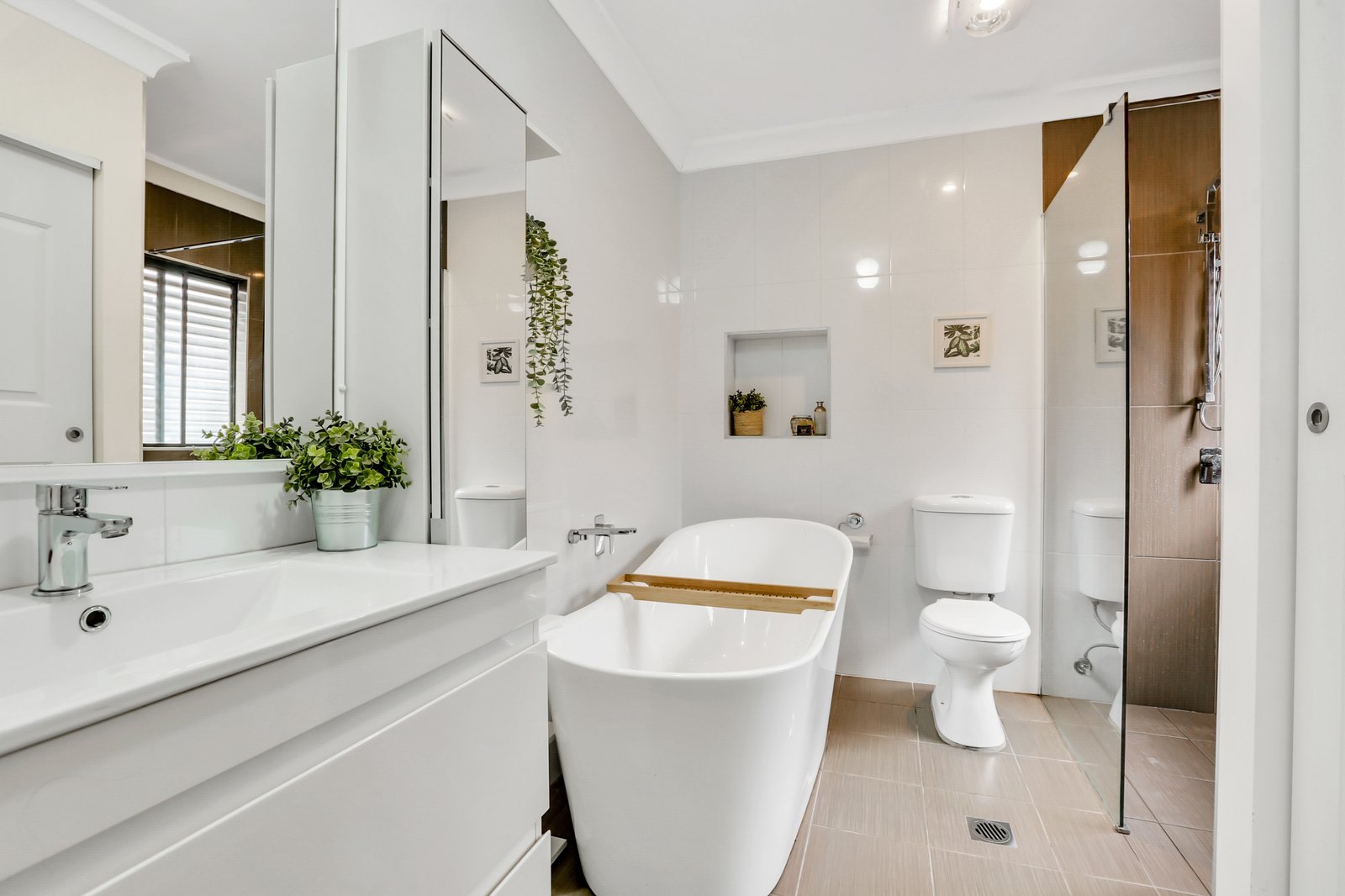 39 Croome Road ALBION PARK RAIL 7