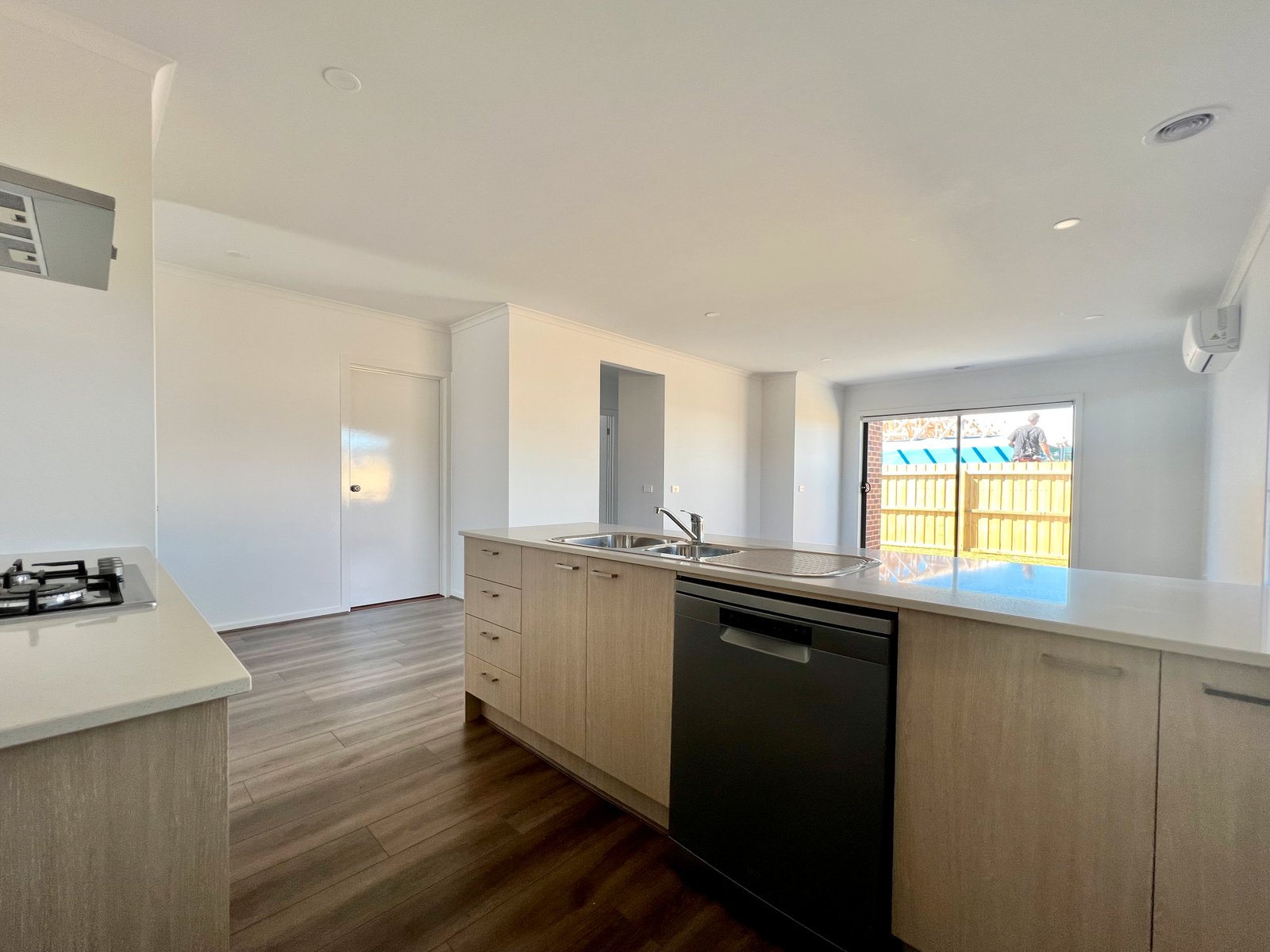 Gallery: 39 Currumbin Street