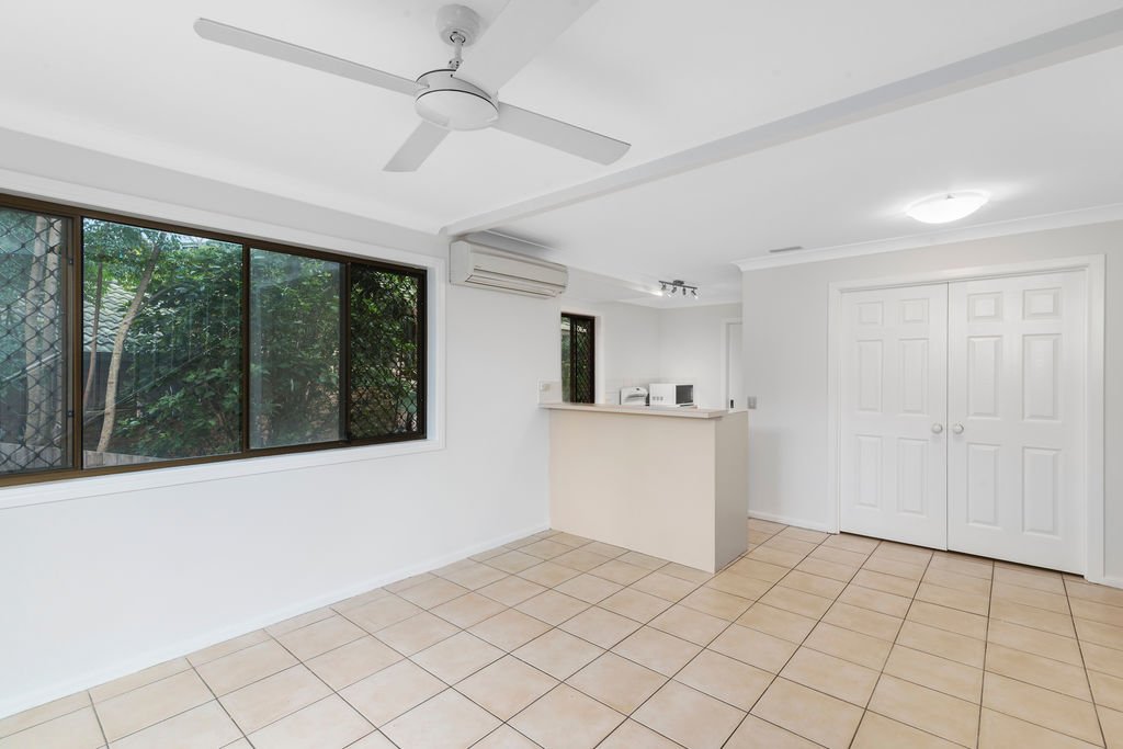 3/9 Daisy Street ELANORA 4