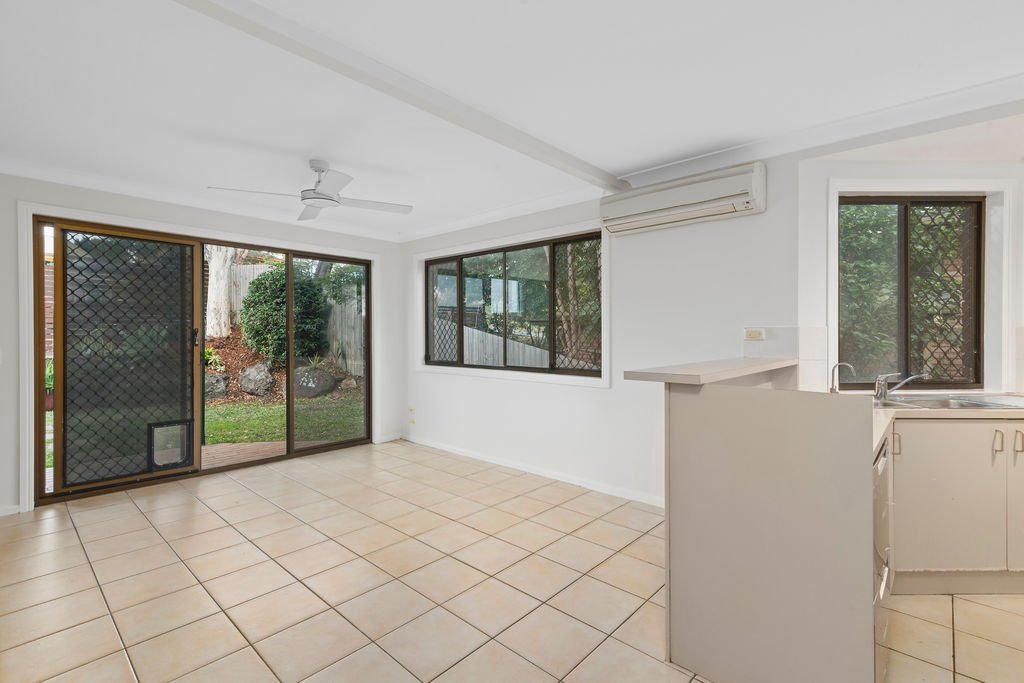 3/9 Daisy Street ELANORA 4