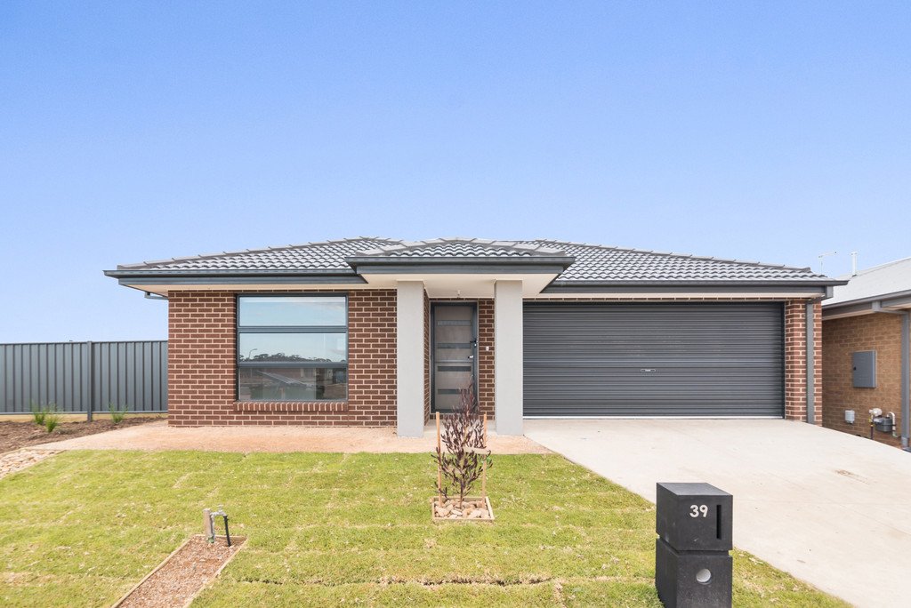 39 Daisy Street HUNTLY 1