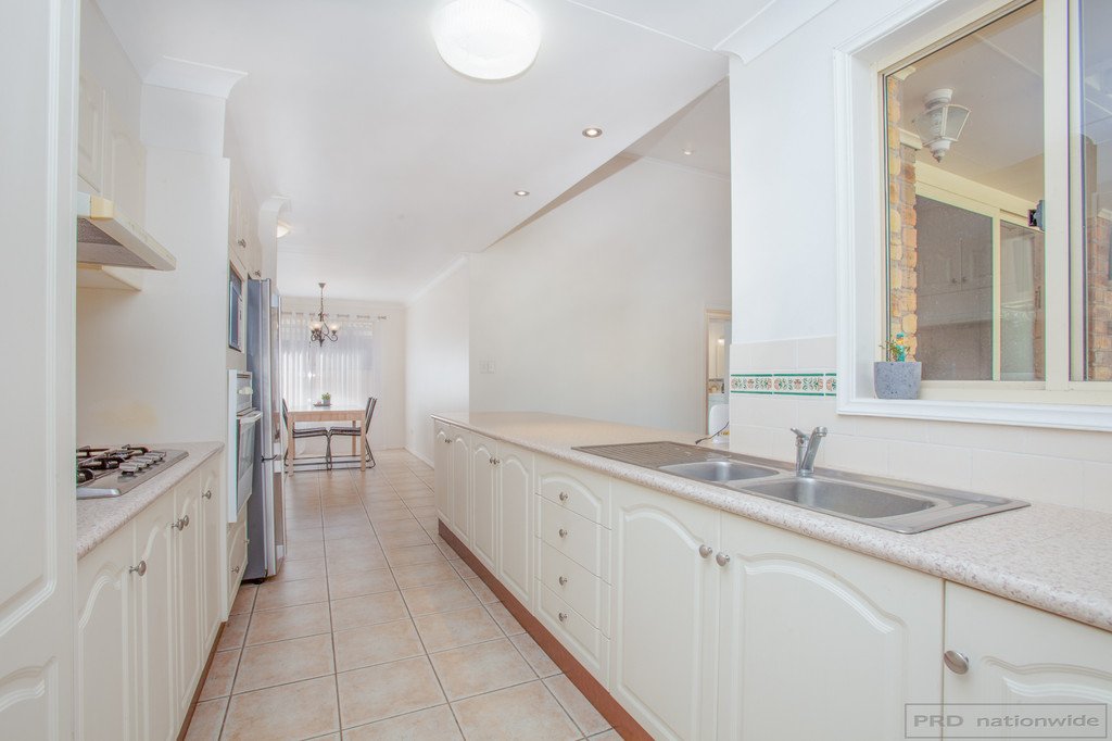 39 Denton Park Drive RUTHERFORD 8