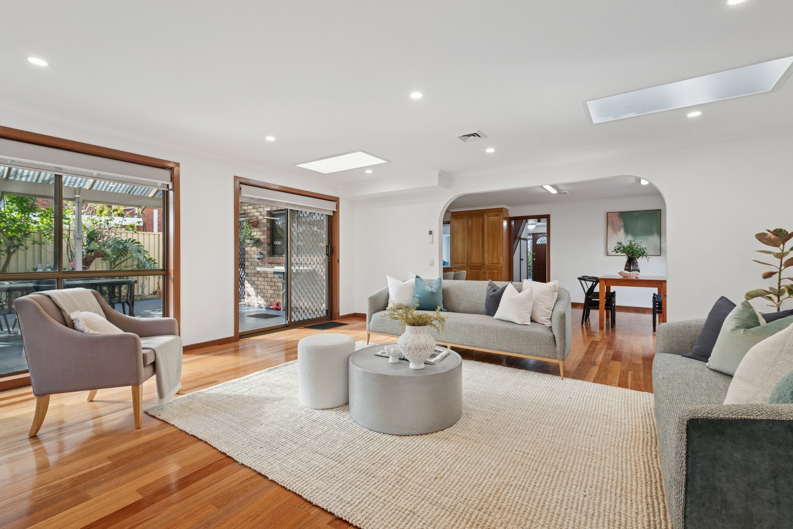 Gallery: 39 Dowling Road