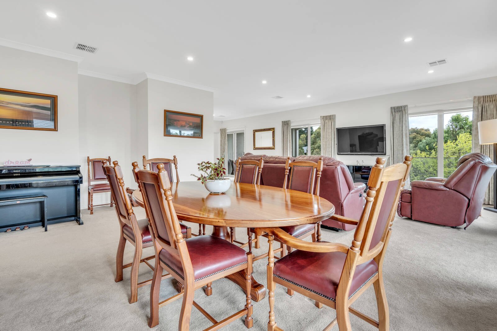 Real Estate and Property in 39 Dumbarton Way, Gisborne, VIC