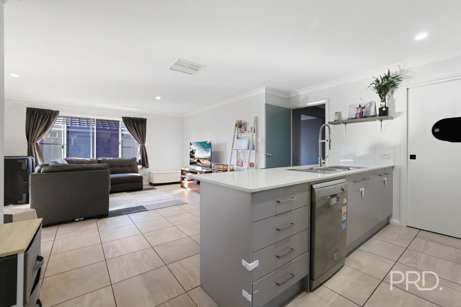 39 Evans Street TAMWORTH 11
