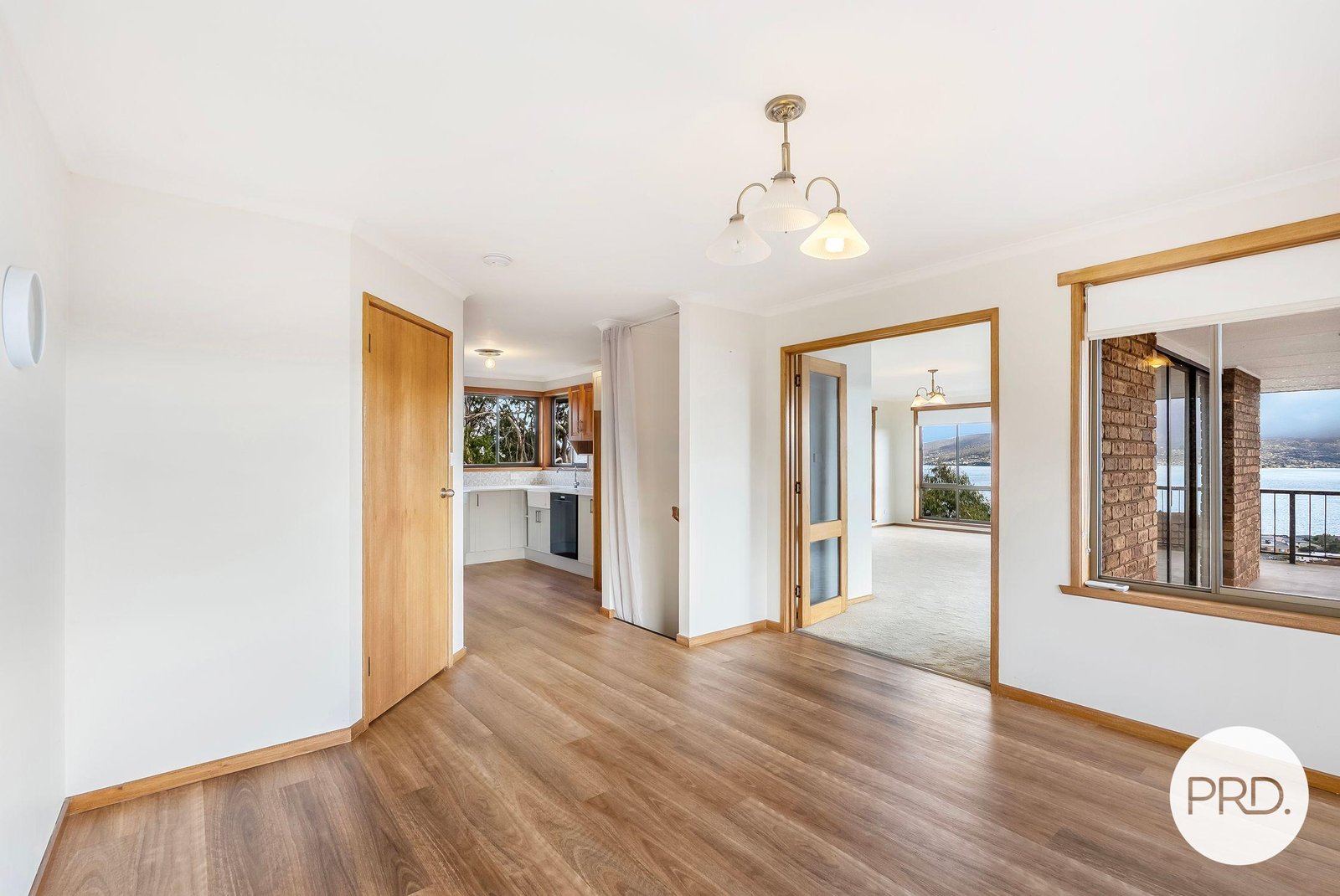 3/9 Eyrie Close HOWRAH 3