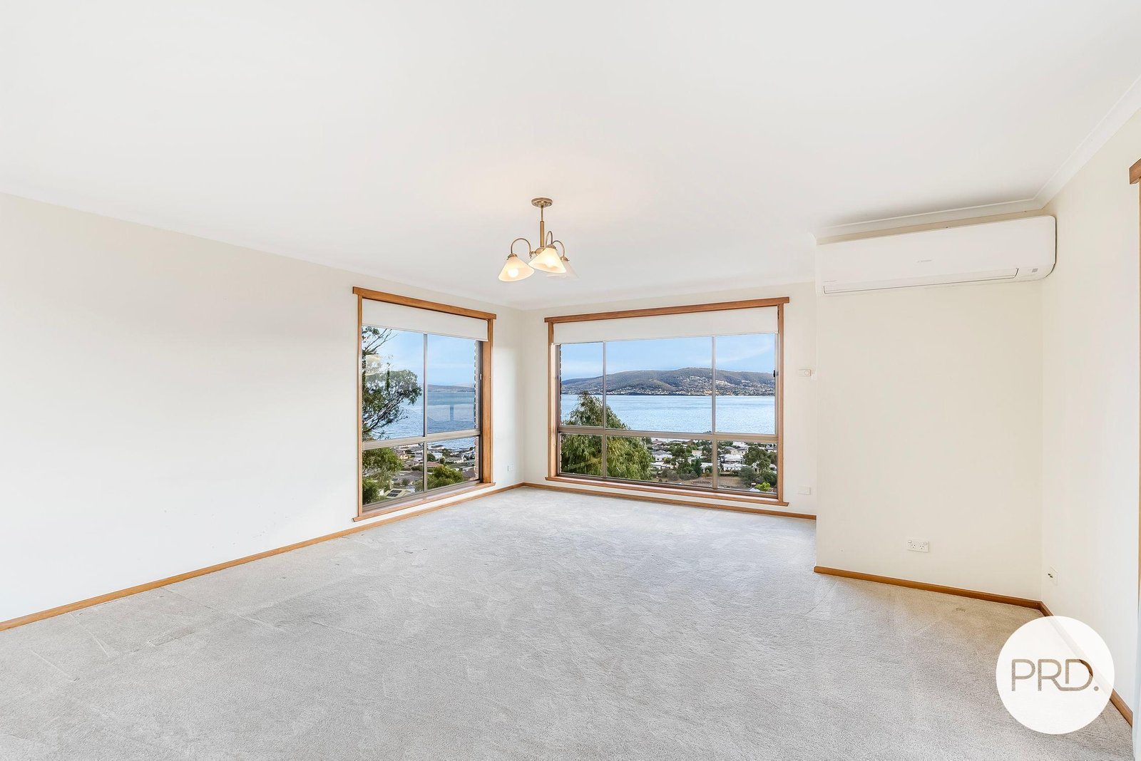 3/9 Eyrie Close HOWRAH 4