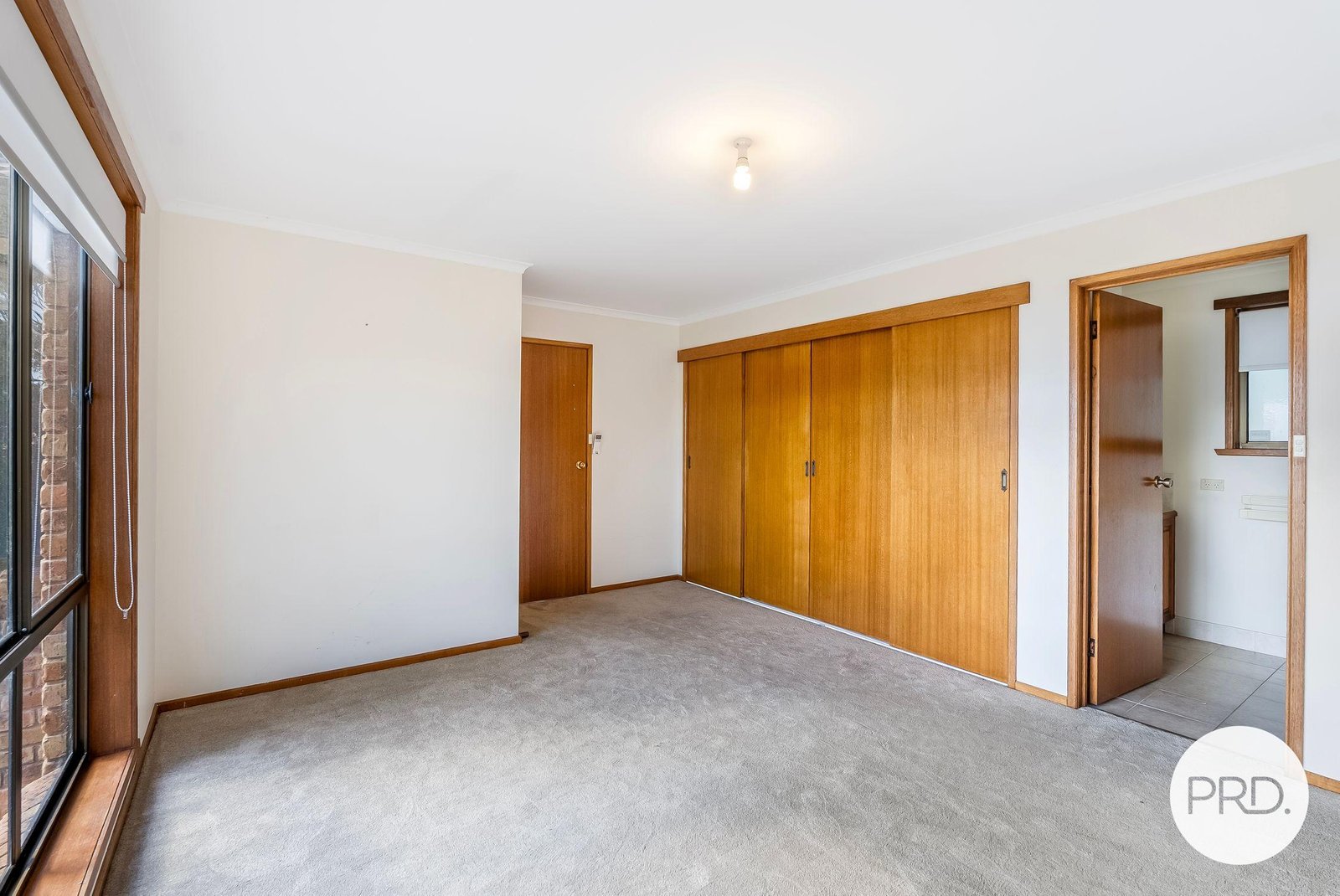 3/9 Eyrie Close HOWRAH 5