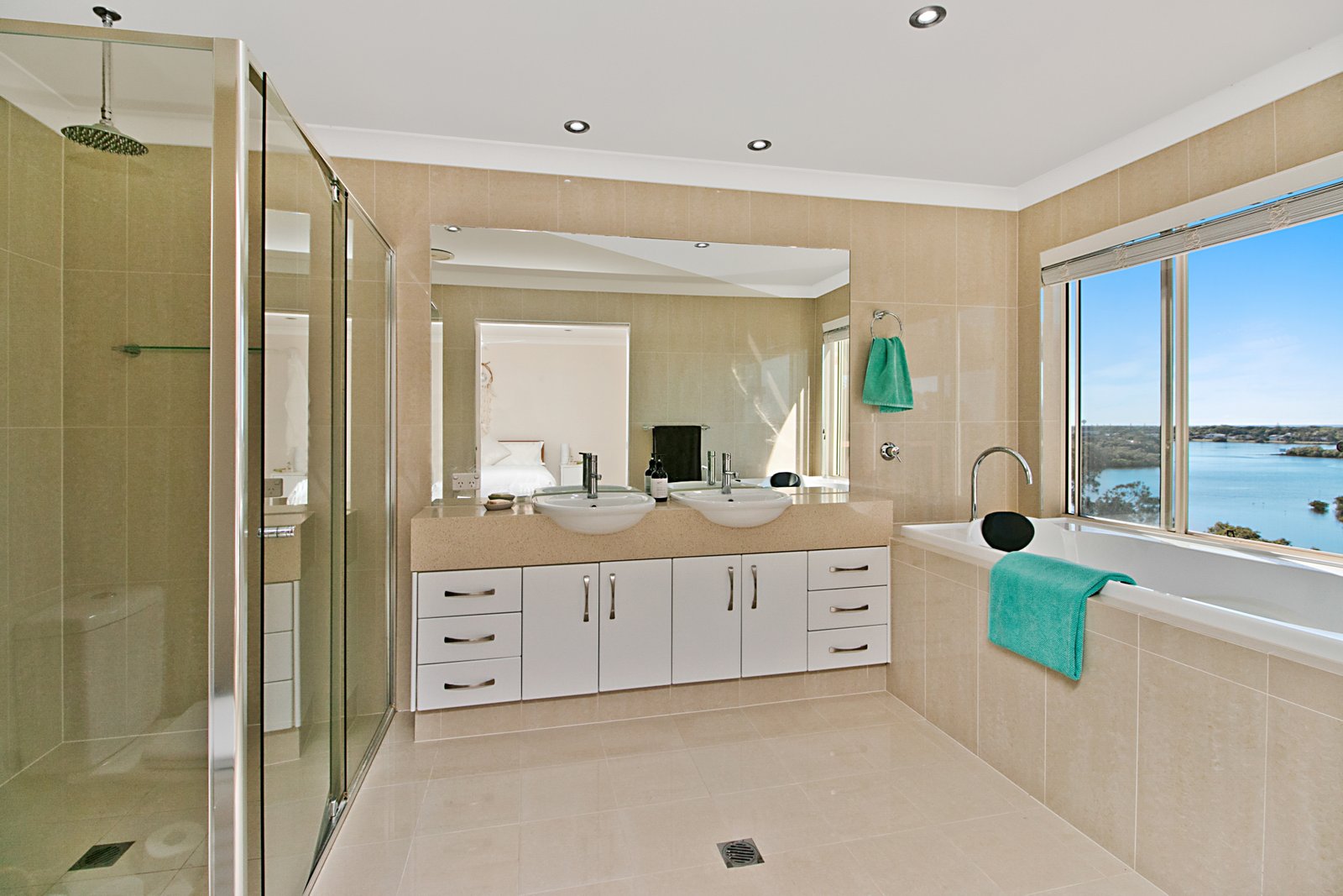 3/9 Fairway Drive BANORA POINT 13