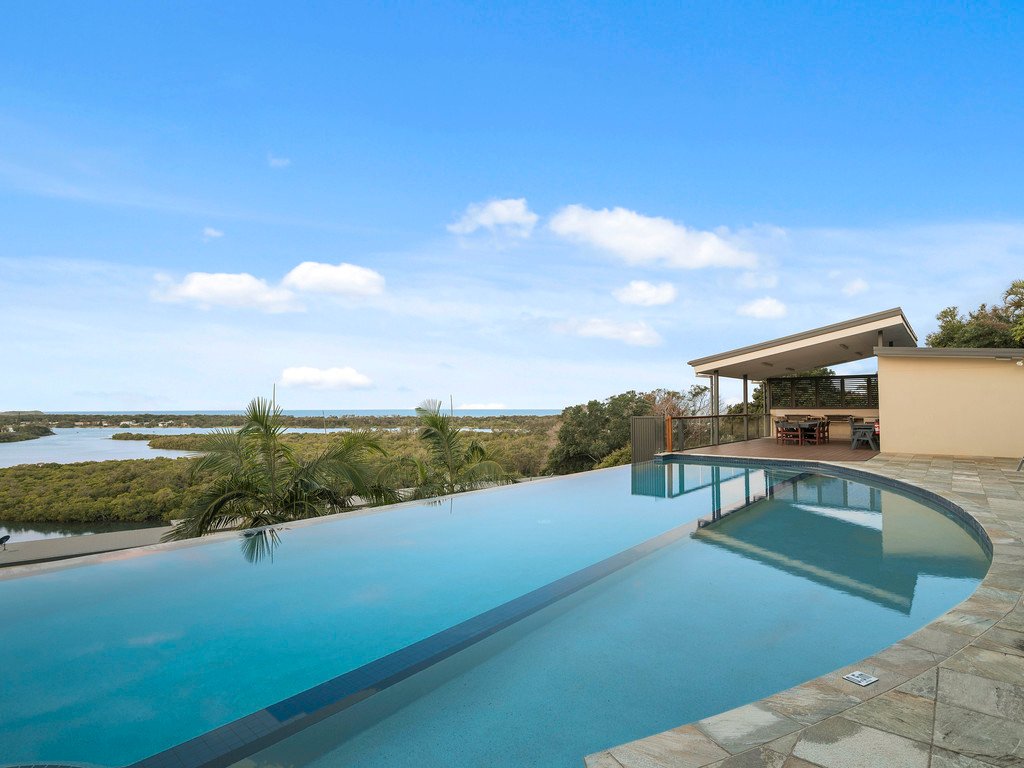 3/9 Fairway Drive BANORA POINT 1