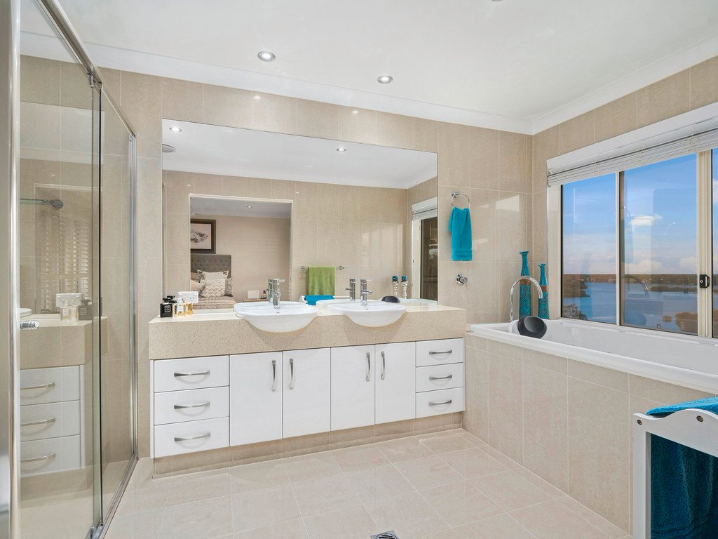 3/9 Fairway Drive BANORA POINT 7