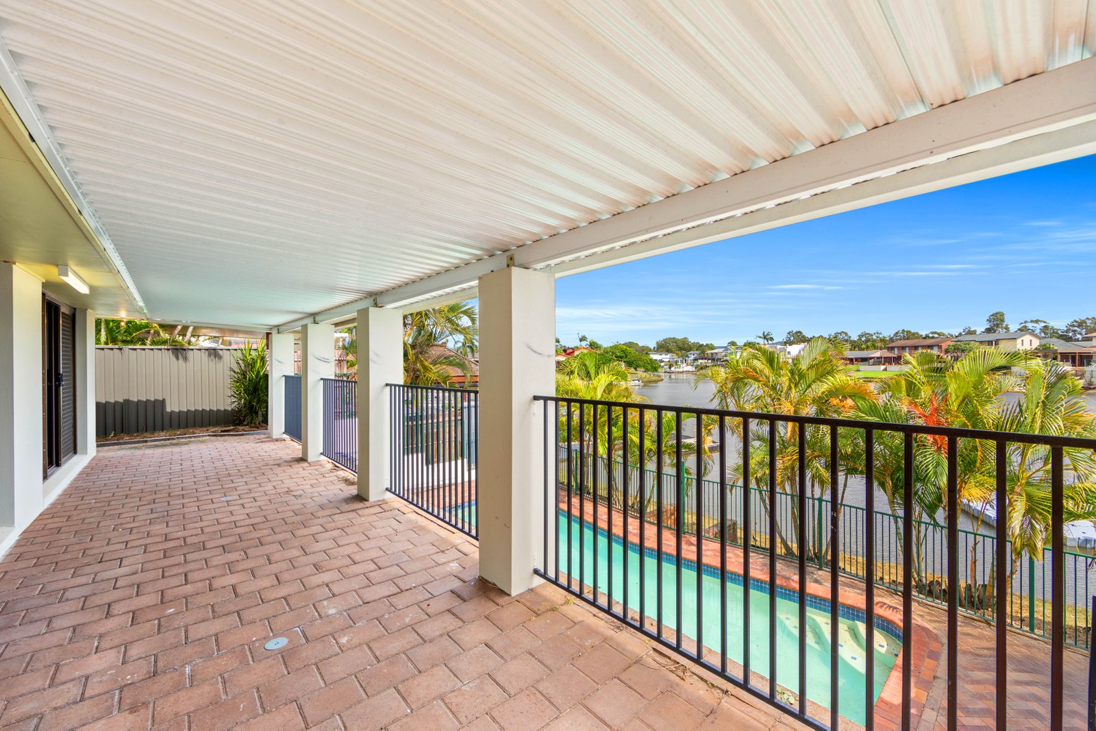 39 Fitzwillam St CARRARA 12