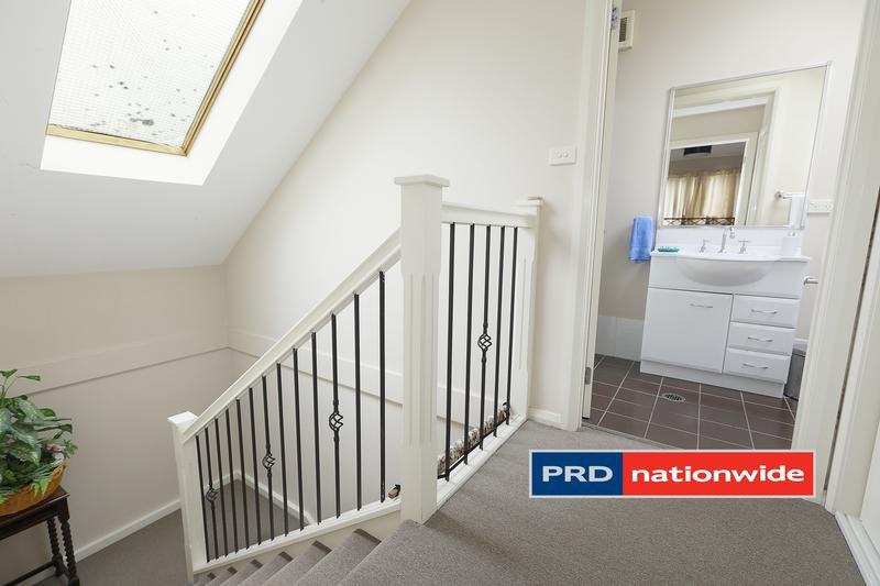 3/9 French Street KINGSWOOD 8