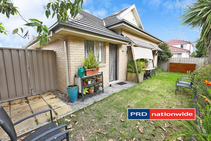 3/9 French Street KINGSWOOD 10