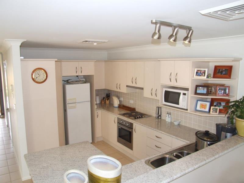 39 Gilbert Drive WESTDALE 2