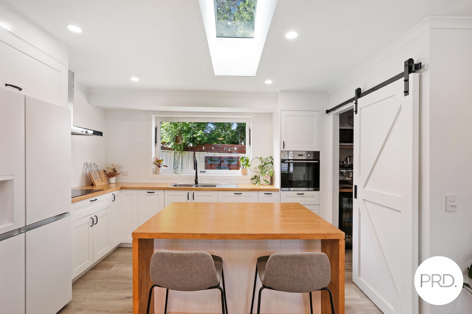 39 Goolagong Street AVONDALE 3