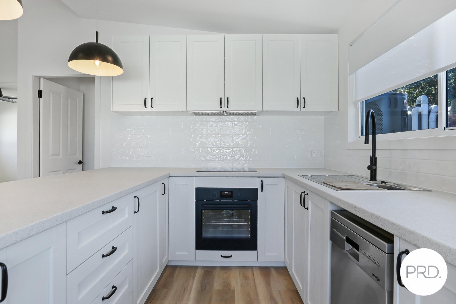 39 Goolagong Street AVONDALE 14