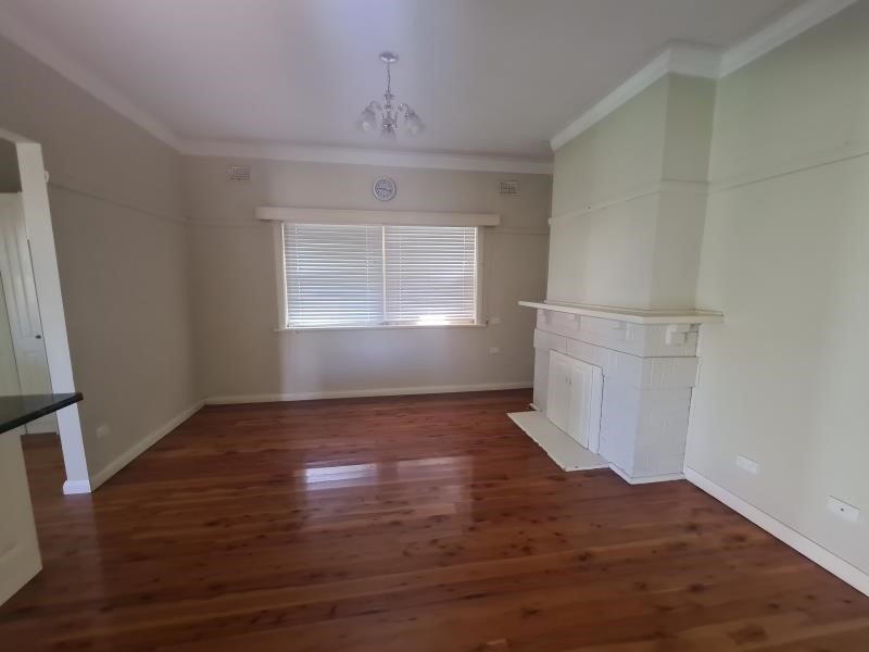 39 Hercules Street TAMWORTH 4