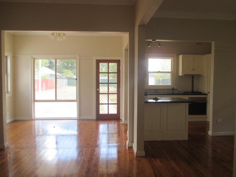 39 Hercules Street TAMWORTH 2