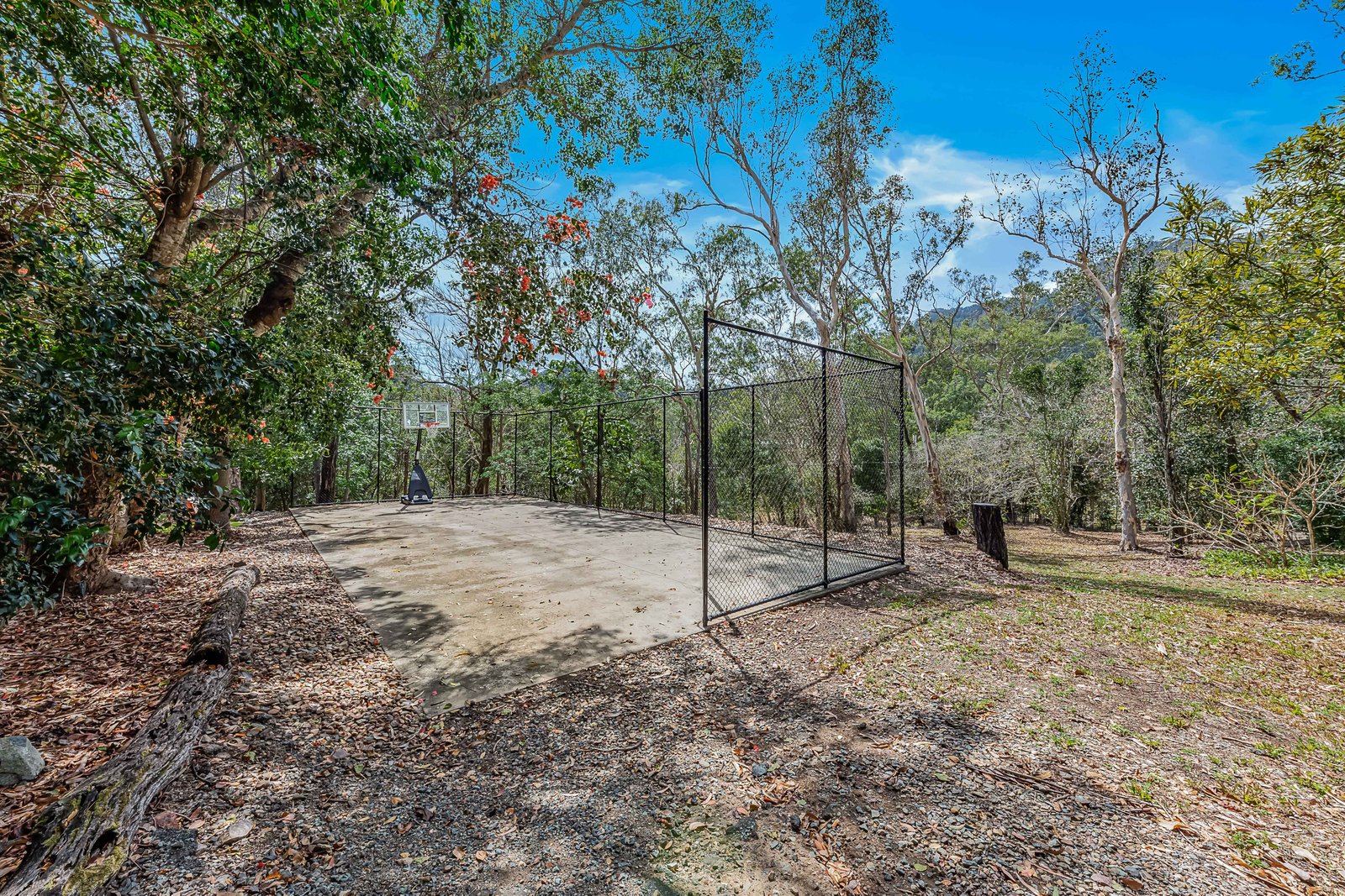 39 Hibiscus Road CANNON VALLEY 23