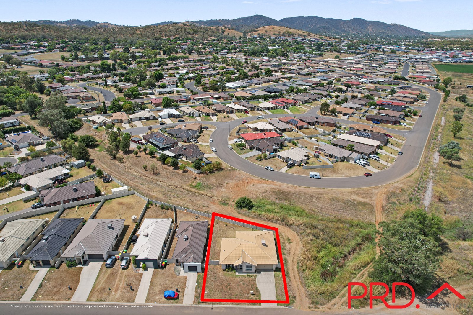 39 Higgins Lane TAMWORTH 20